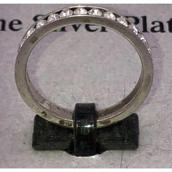 NWT Fine Sterling Silver Cubic Zirconia CZ Anniversary Band Ring Size 8 - Picture 5 of 6